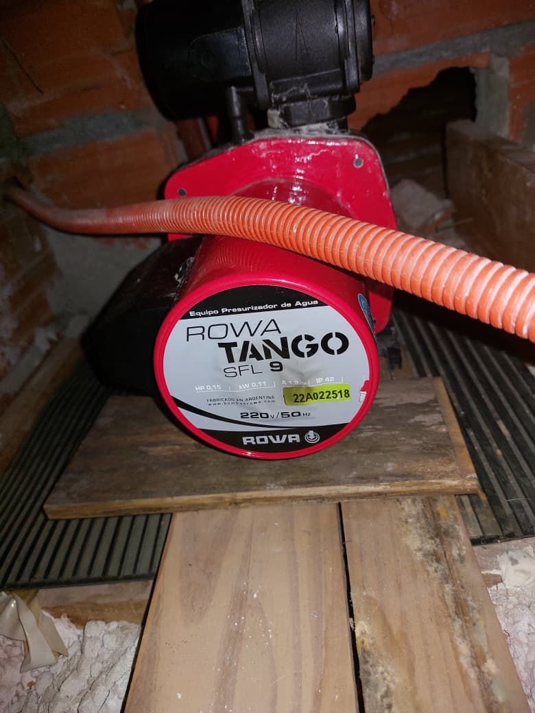 Etiqueta de bomba Rowa Tango SFL 9 de 0,15 HP